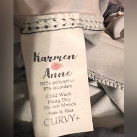 Stylish Gray Nurse Life Leggings - Picture 2 of 2